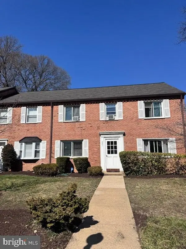 2901-a 16th Rd S #2901a, Arlington, VA 22204 - #2