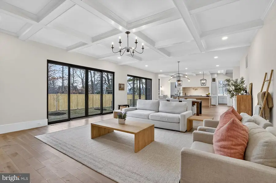 1615 N Wakefield St, Arlington, VA 22207 - #3