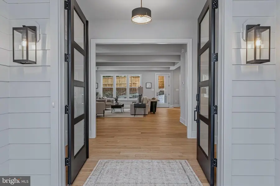 2316 John Marshall Dr, Arlington, VA 22205 - #2