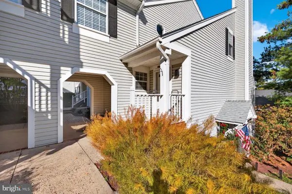 2907 S Woodley St #c, ARLINGTON, VA 22206