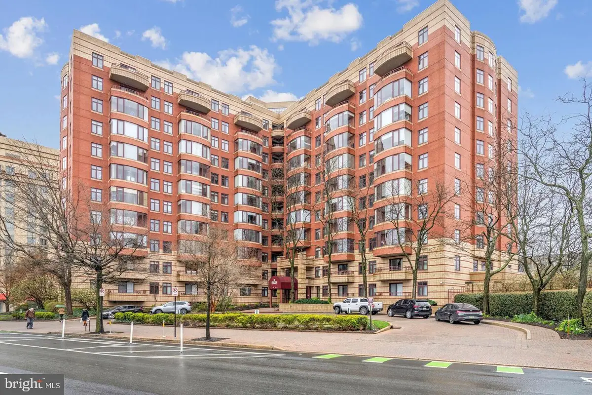 2400 Clarendon Blvd #711, Arlington, VA 22201 - #1