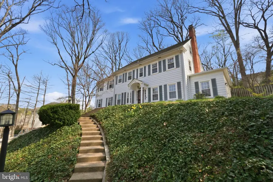 1805 Army Navy Dr, Arlington, VA 22202 - #2