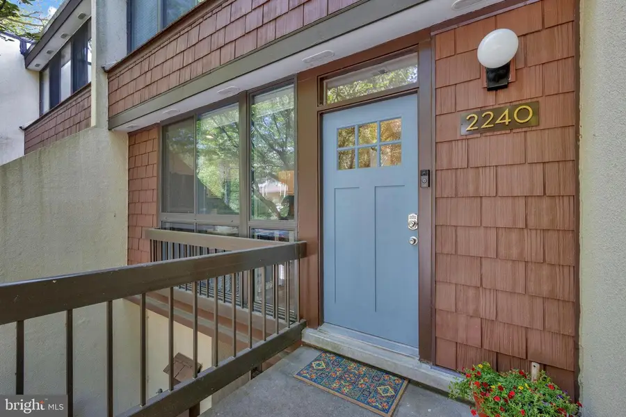 2240 S Randolph St #2, Arlington, VA 22204 - #2