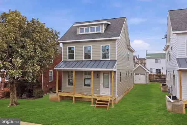 1306 S Poe St, ARLINGTON, VA 22204