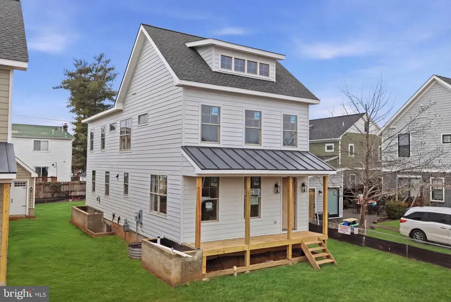 1306 S Poe St, Arlington, VA 22204 - #2