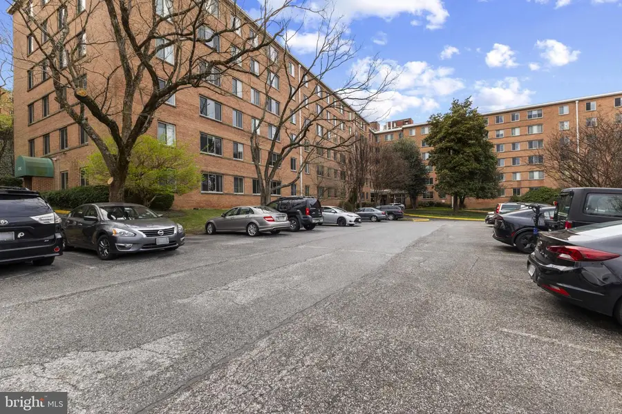 3000 Spout Run Pkwy #d512, Arlington, VA 22201 - #3