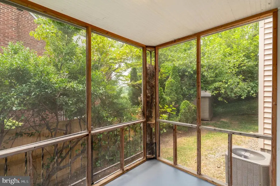 1220 N Livingston St, Arlington, VA 22205 - #3