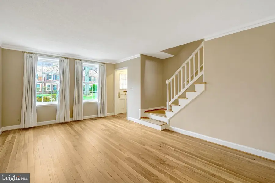 4142 36th St S, Arlington, VA 22206 - #2