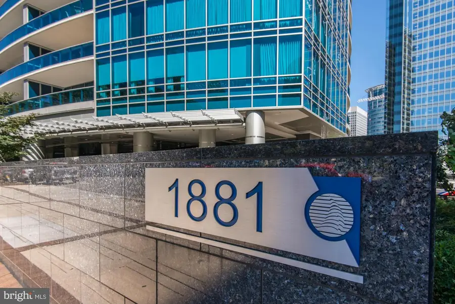 1881 N Nash St #810, Arlington, VA 22209 - #2