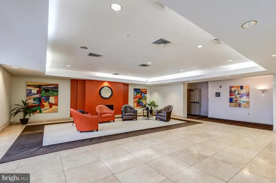 801 S Greenbrier St #103, Arlington, VA 22204 - #3