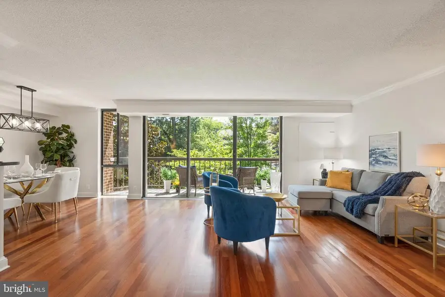 1401 N Rhodes St #102, Arlington, VA 22209 - #2