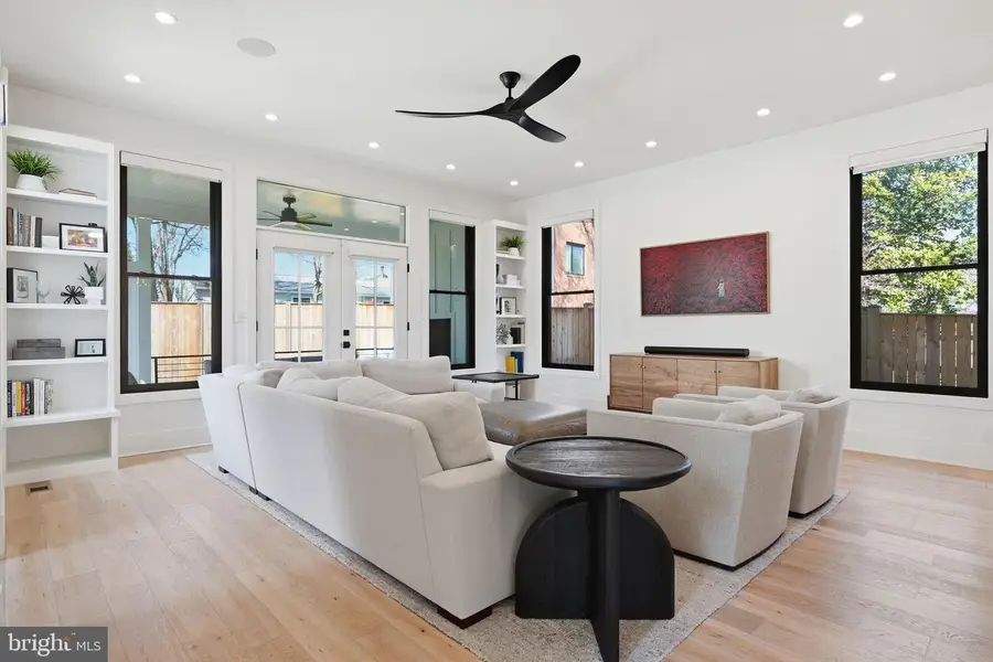 412 N Cleveland St, Arlington, VA 22201 - #3