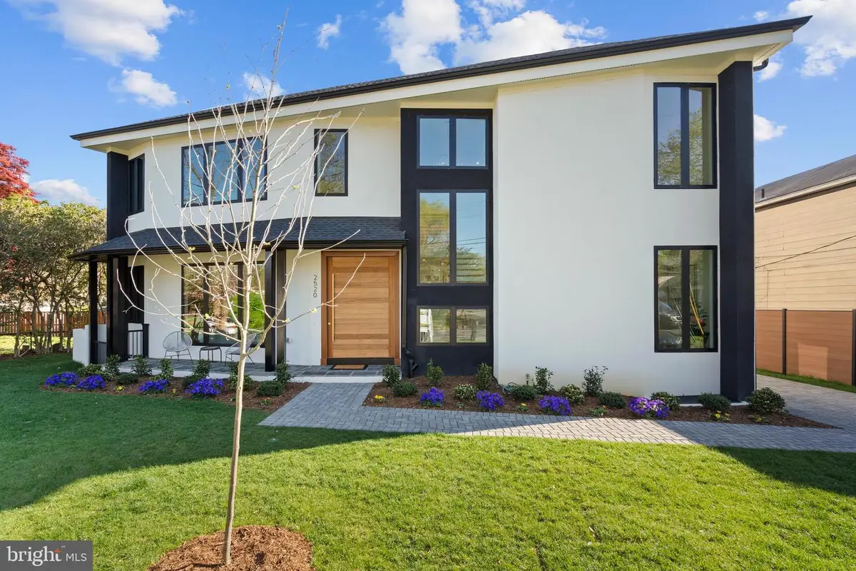 2520 5th St S, Arlington, VA 22204 - #1