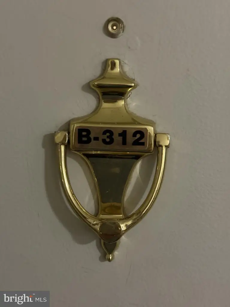 3000 Spout Run Pkwy #b312, Arlington, VA 22201 - #2