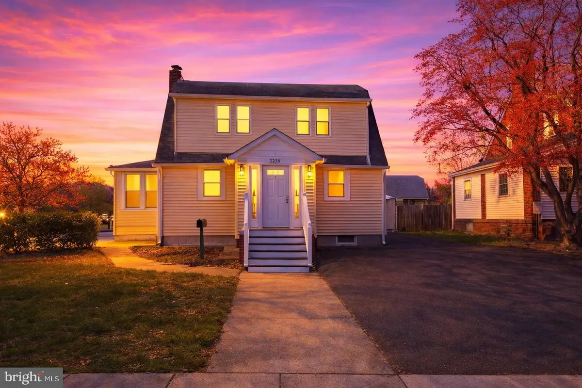 2320 S Eads St, Arlington, VA 22202 - #1