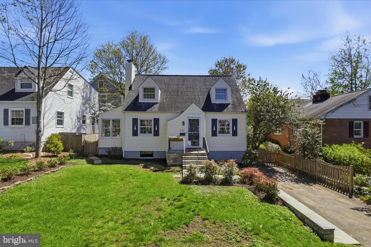 5104 26th St N, Arlington, VA 22207 - #1