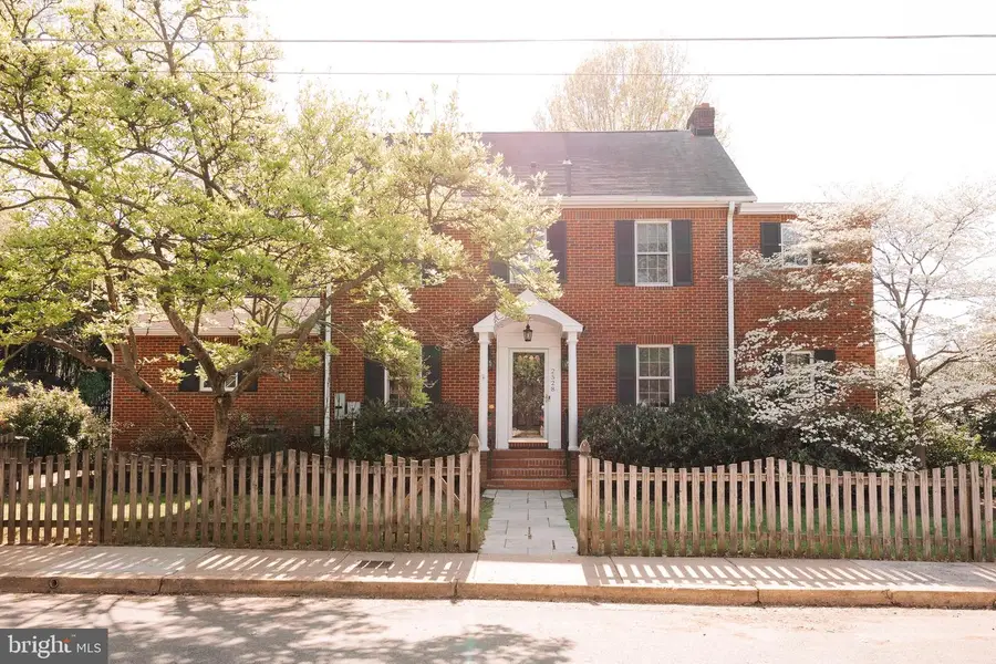 2528 N Buchanan St N, Arlington, VA 22207 - #3