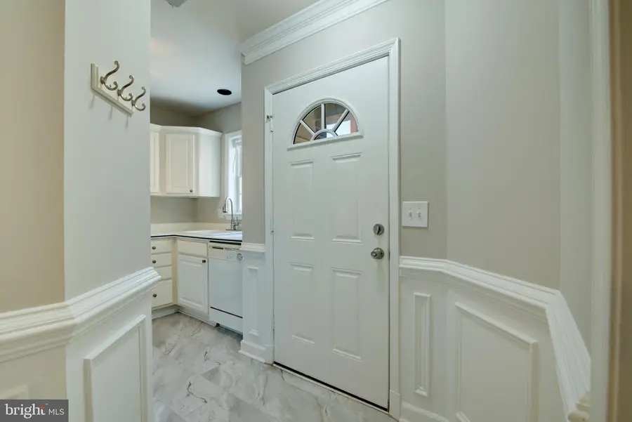 6908 Fairfax Dr #100, Arlington, VA 22213 - #3