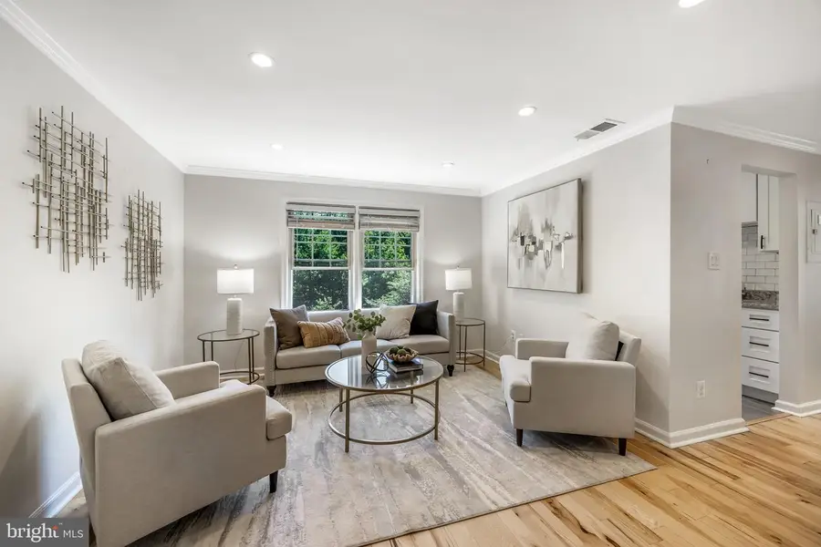 822 S Arlington Mill Dr #2-301, Arlington, VA 22204 - #2