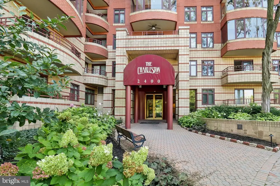 2400 Clarendon Blvd #113, Arlington, VA 22201 - #2