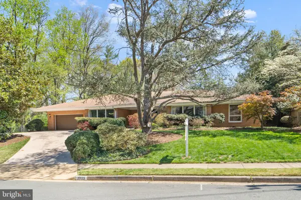 2723 N Oakland St, ARLINGTON, VA 22207