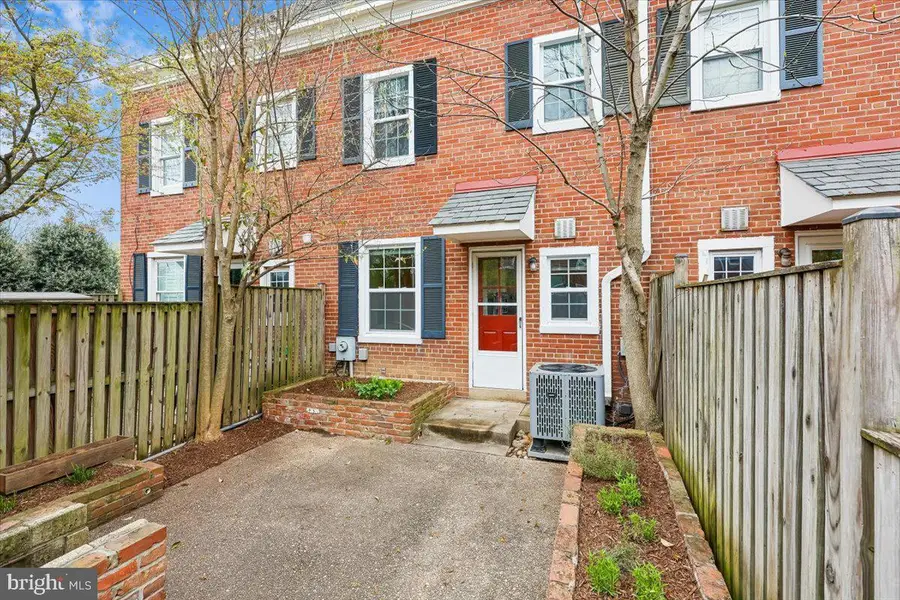 4506 34th St S, Arlington, VA 22206 - #2