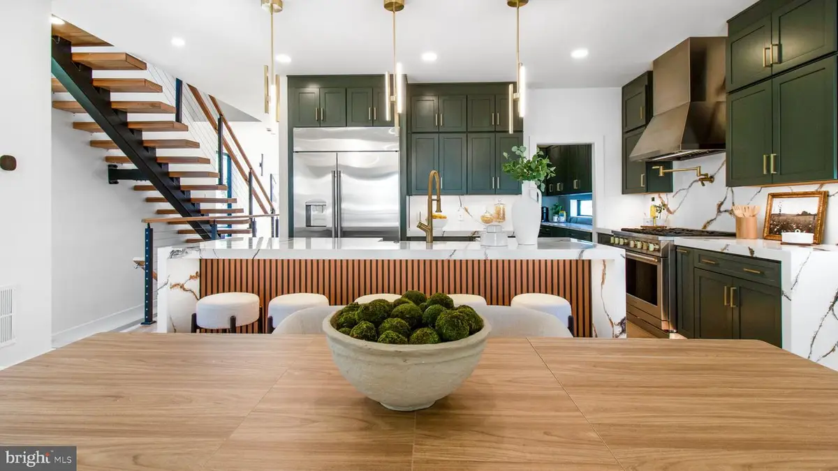 2025 N Emerson St, Arlington, VA 22207 - #1