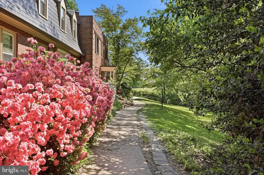 1414 S Barton St S #453, Arlington, VA 22204 - #3