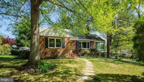 944 N Potomac St, ARLINGTON, VA 22205