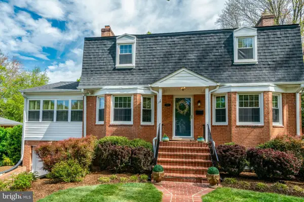 4019 N Chesterbrook Rd, ARLINGTON, VA 22207