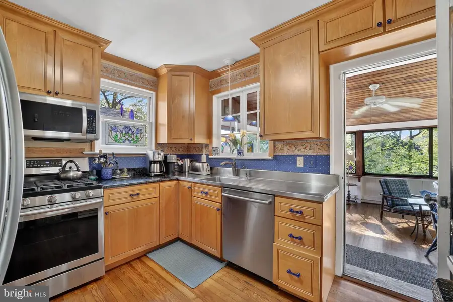 1700 N Stafford St, Arlington, VA 22207 - #3