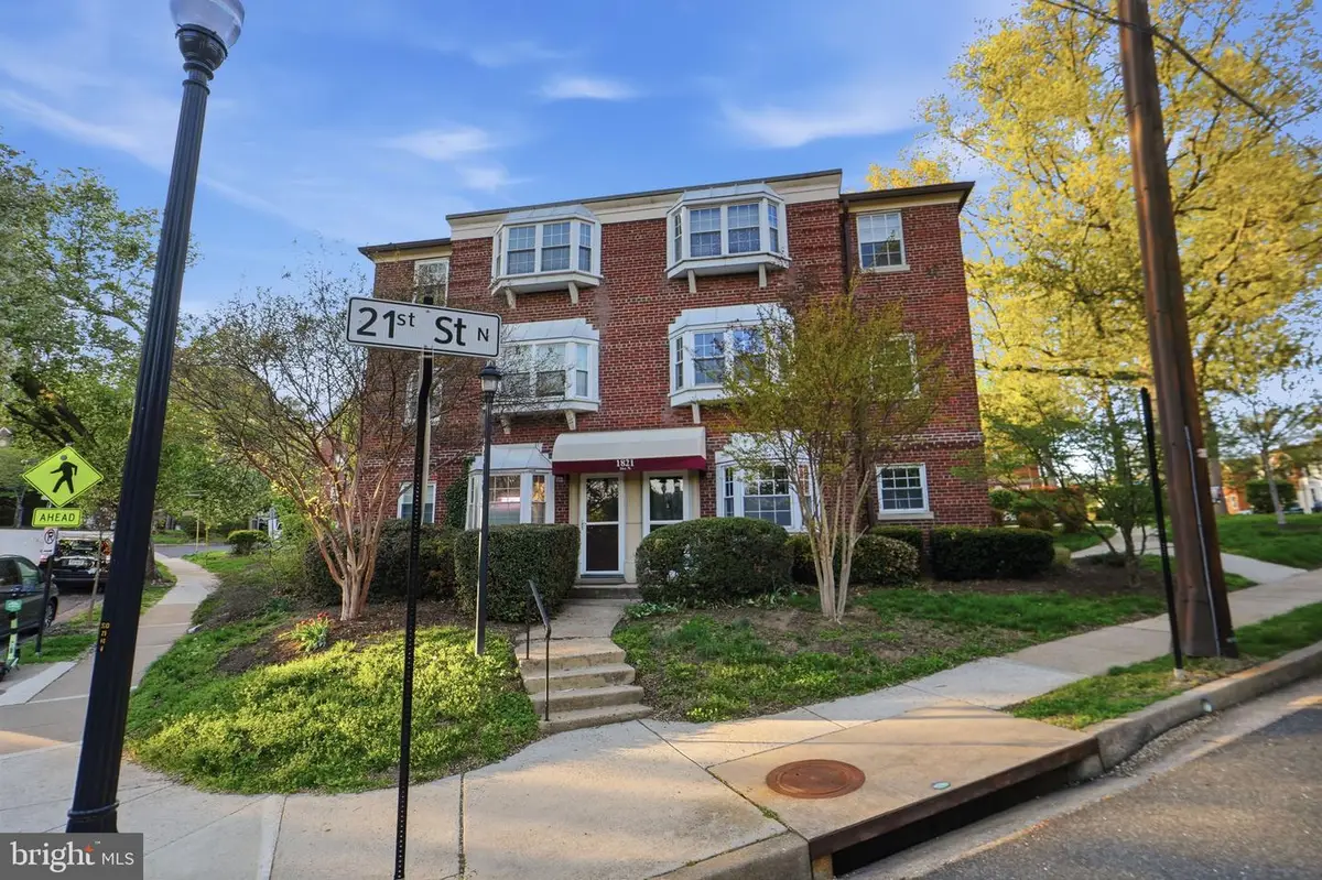 1821 21st St N #1, Arlington, VA 22209 - #1