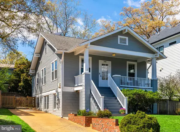 1708 N Quebec St N, ARLINGTON, VA 22207