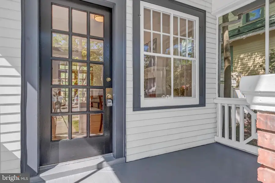 422 N Edgewood St, Arlington, VA 22201 - #3