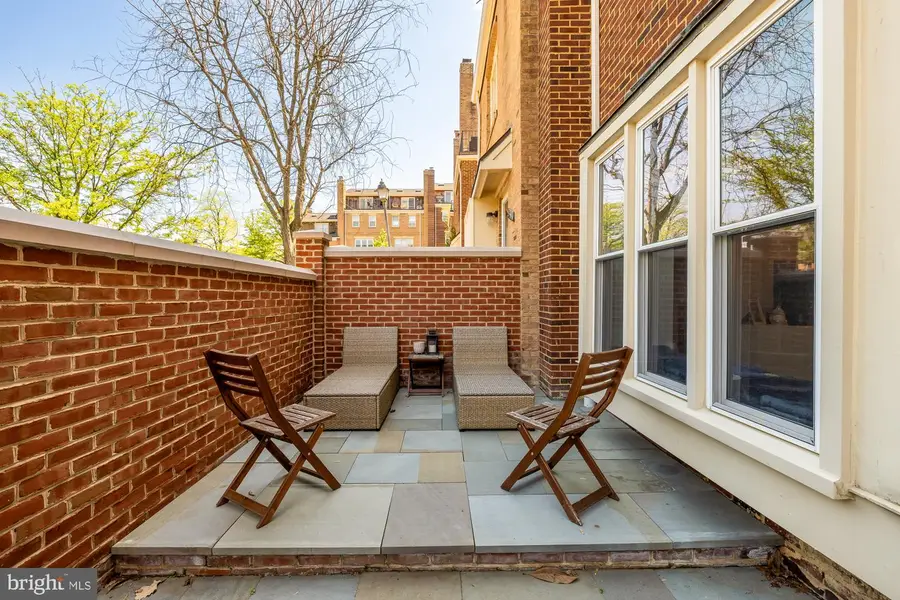 2532 Fairfax Dr, Arlington, VA 22201 - #3