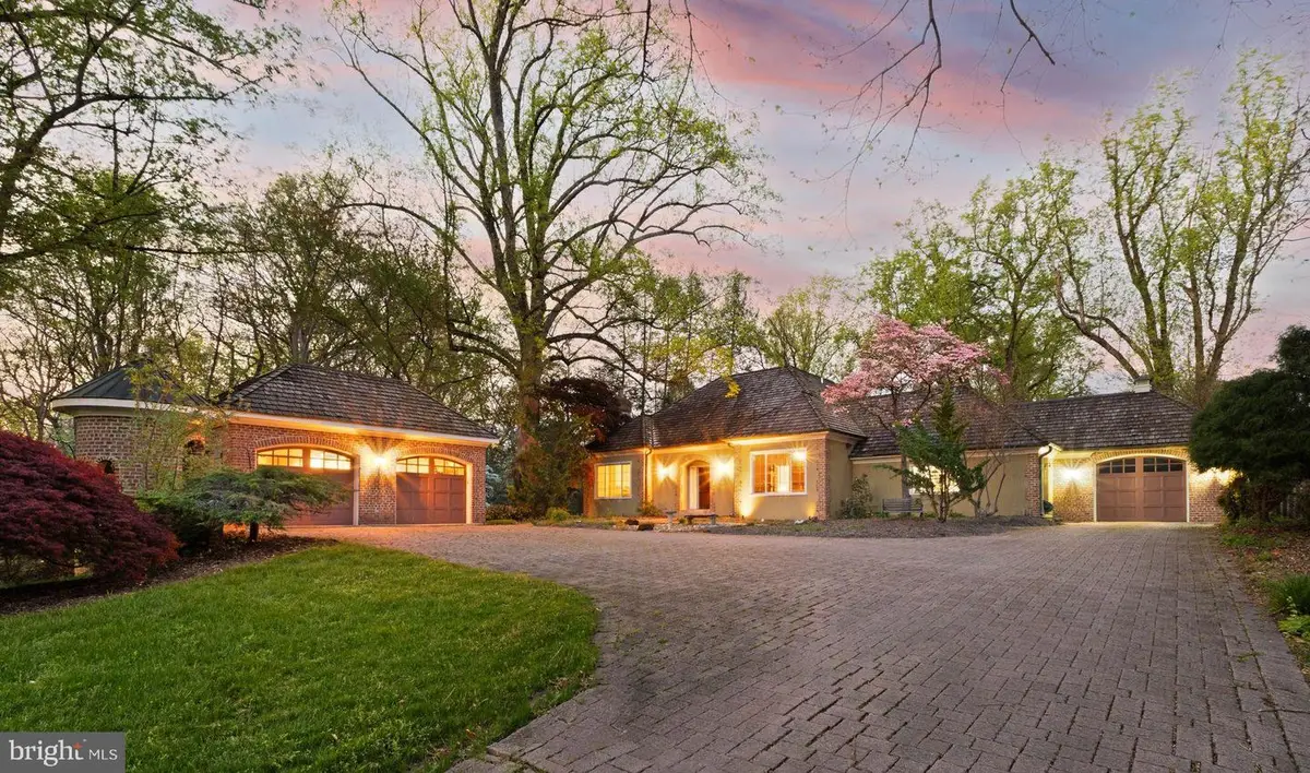 4015 N Randolph St, Arlington, VA 22207 - #1