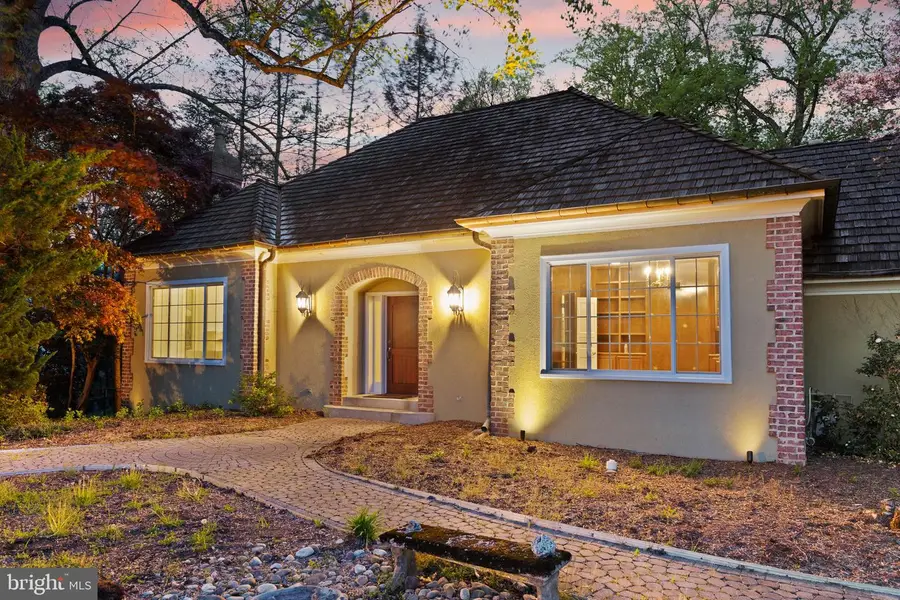 4015 N Randolph St, Arlington, VA 22207 - #3