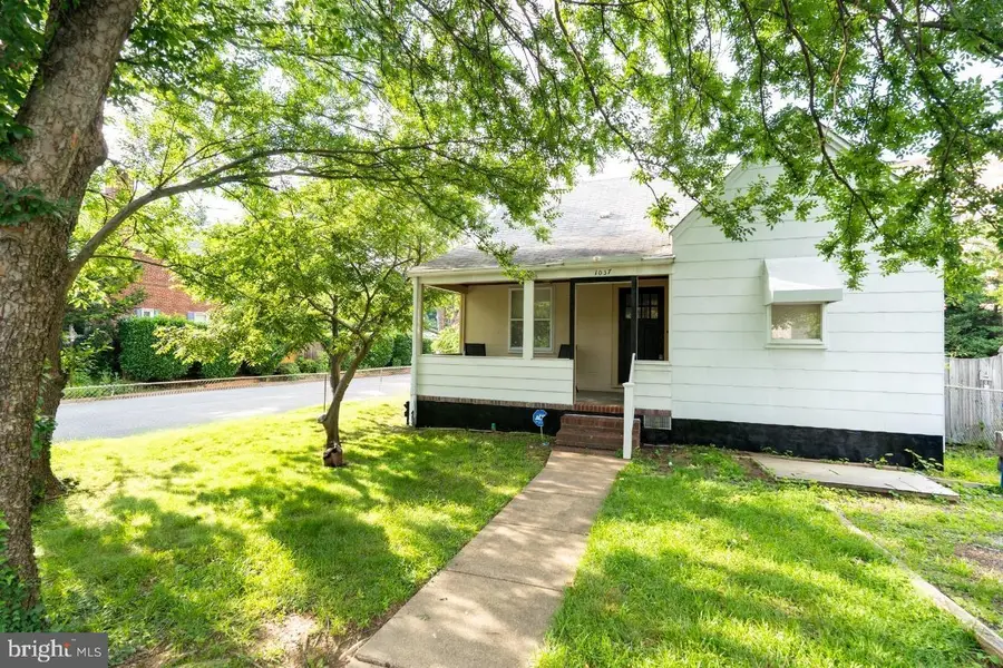 1037 16th St S, Arlington, VA 22202 - #3