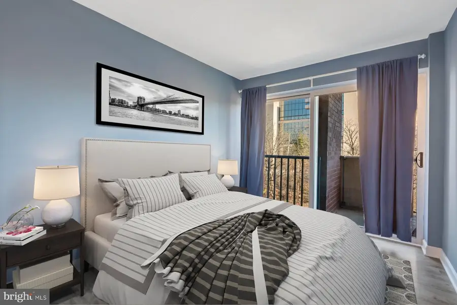 1300 Army Navy Dr #612, Arlington, VA 22202 - #3