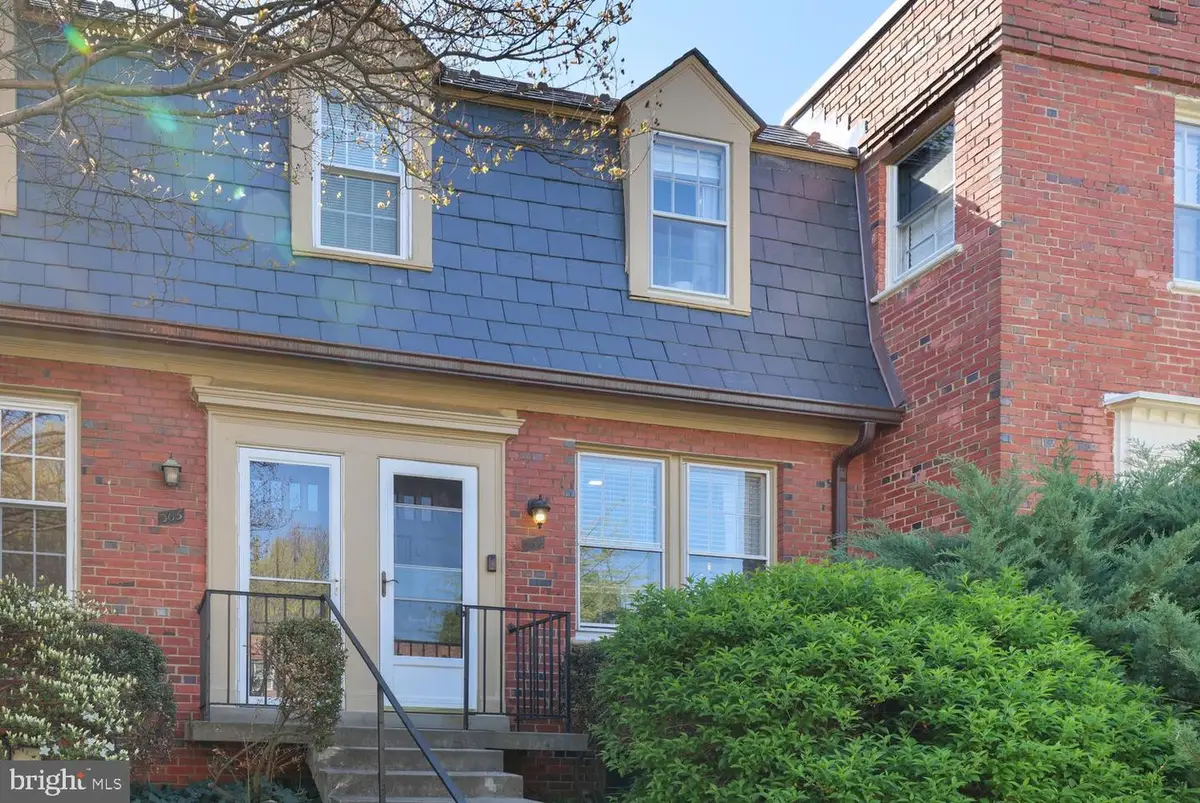 1300 S Cleveland St #364, Arlington, VA 22204 - #1