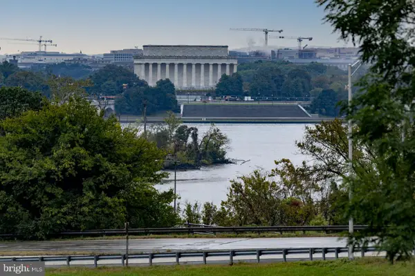 1011 Arlington Blvd #630, ARLINGTON, VA 22209