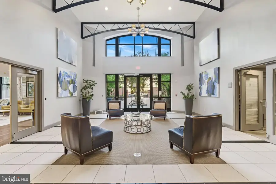 1021 N Garfield St #426, Arlington, VA 22201 - #3