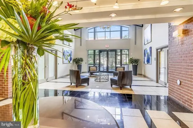 1021 N Garfield St #804, Arlington, VA 22201 - #2