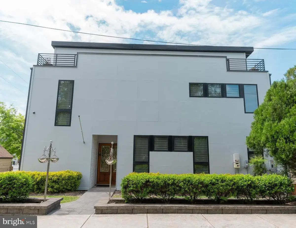 900 20th St S, Arlington, VA 22202 - #1