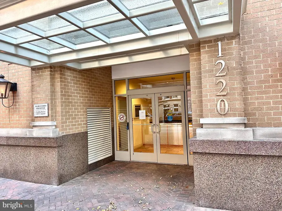 1220 N Fillmore St #908, Arlington, VA 22201 - #2
