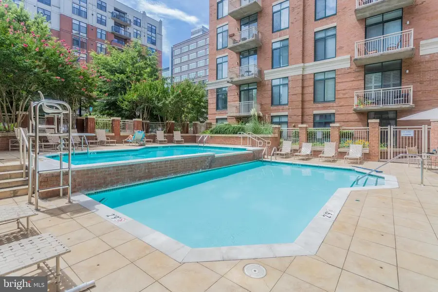 1220 N Fillmore St #908, Arlington, VA 22201 - #3