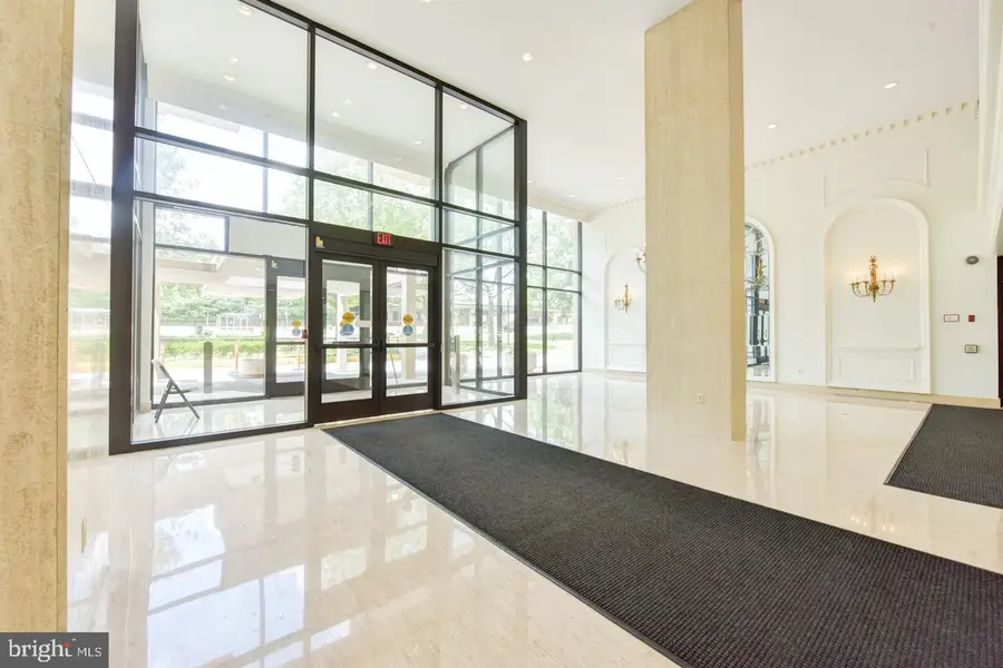 1300 Army Navy Dr #608, Arlington, VA 22202 - #3