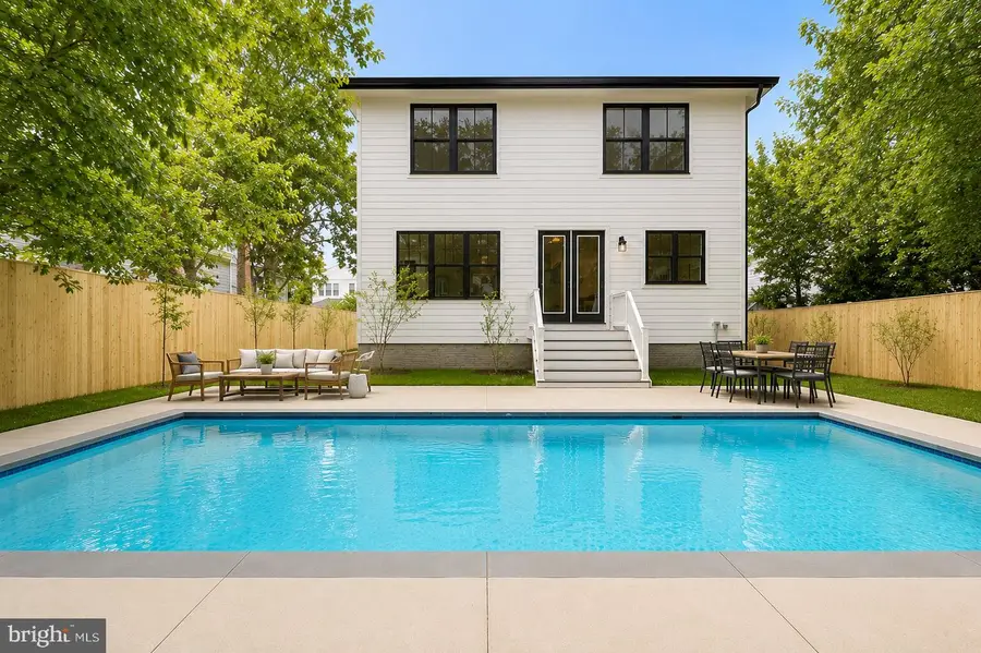 923 17th St S, Arlington, VA 22202 - #2