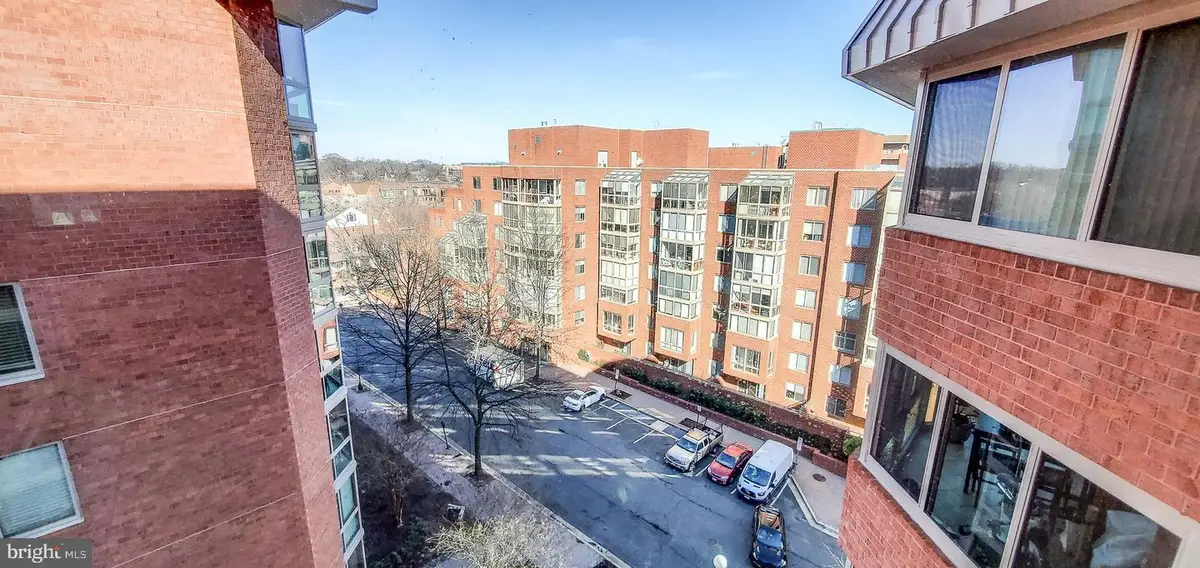 1001 N Vermont St #811, Arlington, VA 22201 - #1