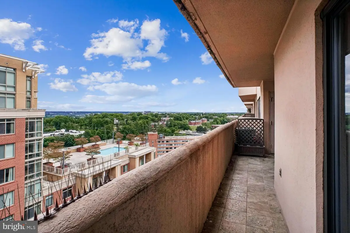 1301 N Courthouse Rd #1612, Arlington, VA 22201 - #1